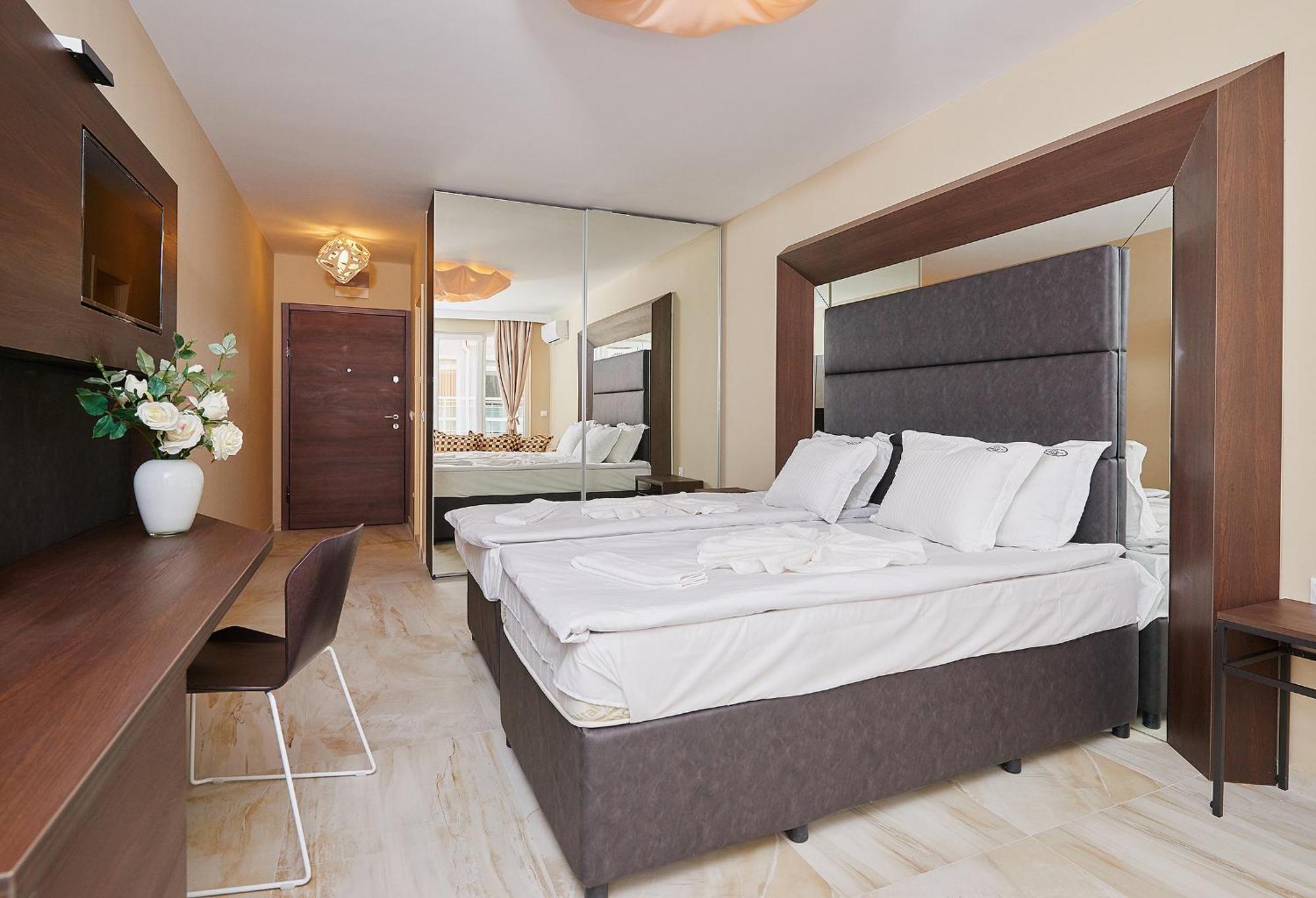 Botabara Del Mar Boutique Aparthotel Pomorie Room photo